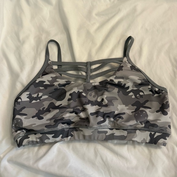 Her Universe Other - NWOT Her Universe X Star Wars Millennium Falcon Camo Sports Bra